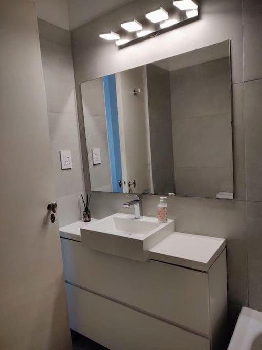 Clasico Y Moderno Departamento En El Corazon De Buenos Aires Apartment ภายนอก รูปภาพ